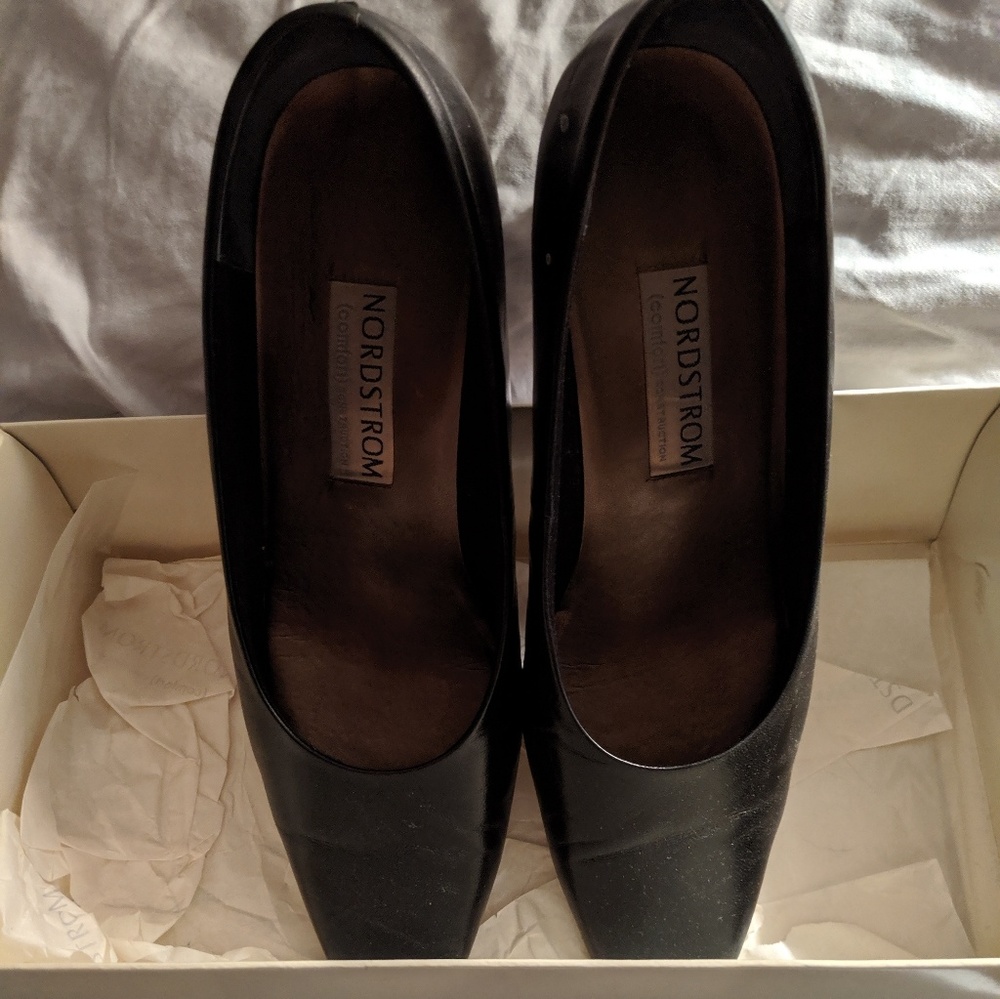 NORDSTROM's Shoes - Picture 4 of 8